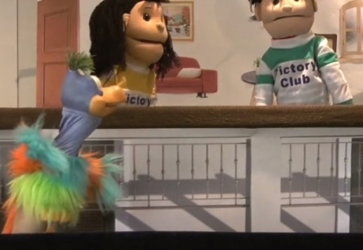 &Kappa;&Theta;: &Pi;ά&sigma;&chi;&alpha; &mu;&epsilon; &kappa;&alpha;&rho;&alpha;&nu;&tau;ί&nu;&alpha; Vorschau